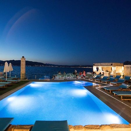 Aianteion Bay Luxury Hotel & Suites Aiandion Ngoại thất bức ảnh