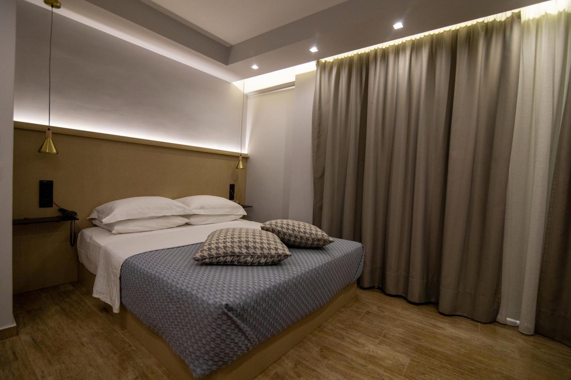 Aianteion Bay Luxury Hotel & Suites Aiandion Phòng bức ảnh