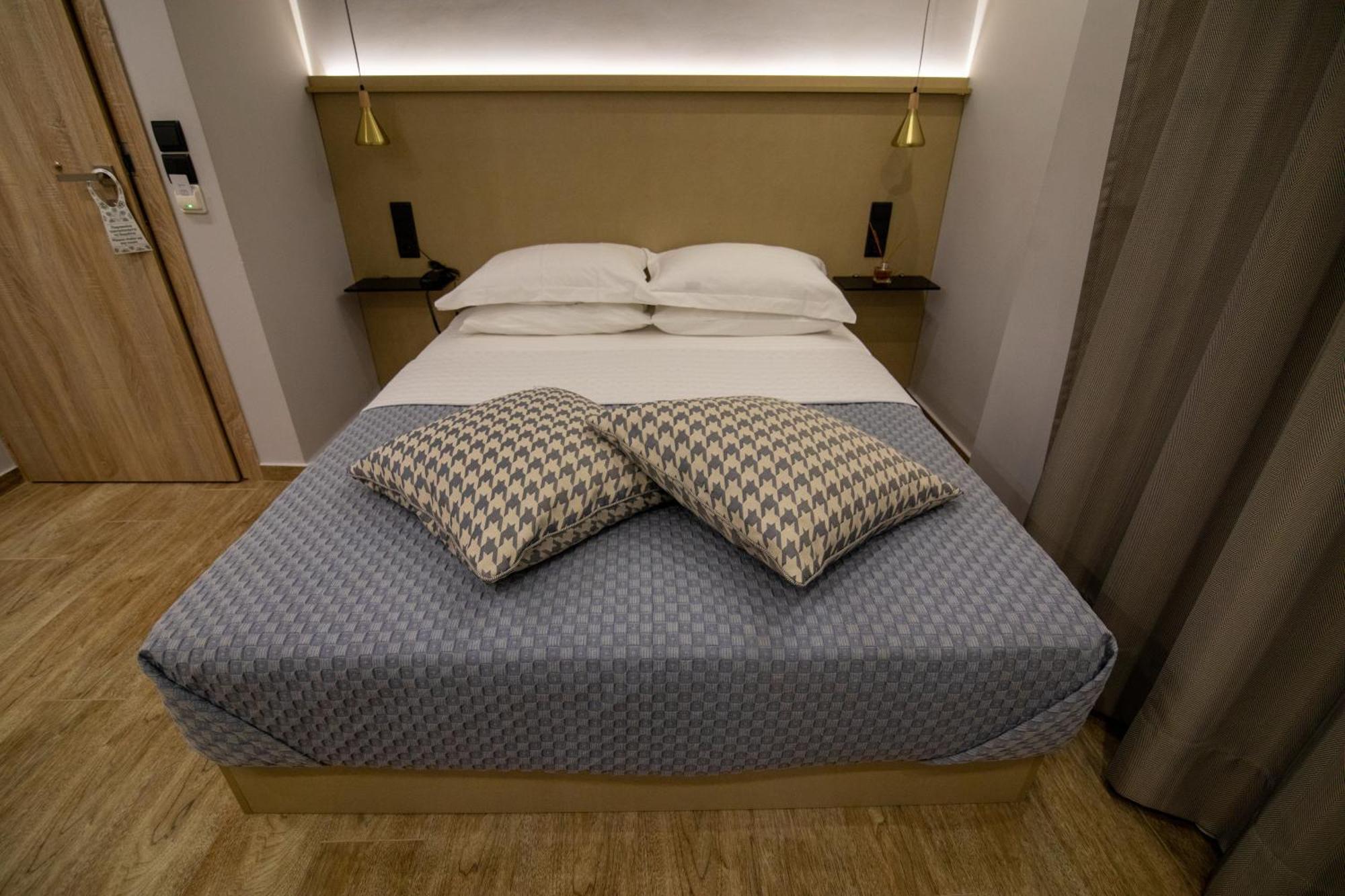 Aianteion Bay Luxury Hotel & Suites Aiandion Phòng bức ảnh