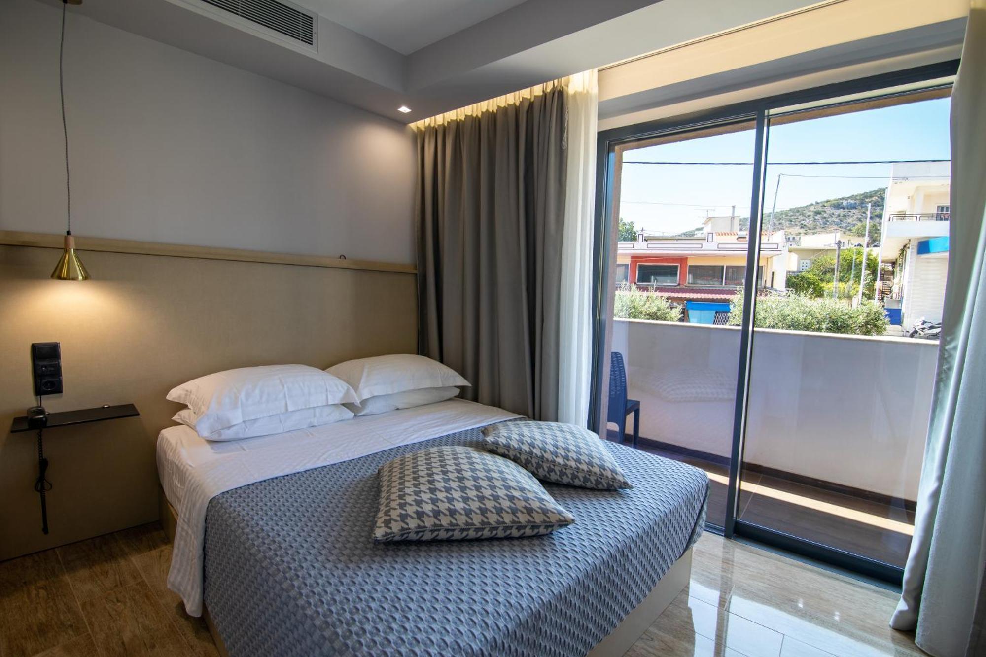 Aianteion Bay Luxury Hotel & Suites Aiandion Phòng bức ảnh